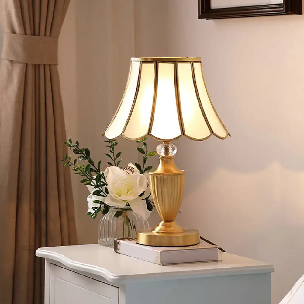 Vintage gold and cream pleated table lamp bedroom 110v-120v light
