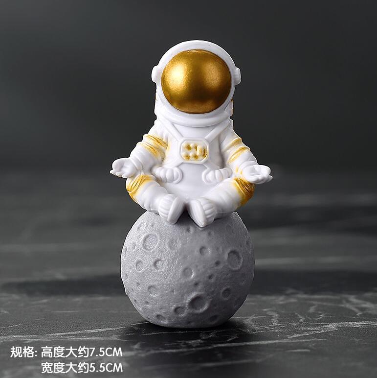 1pc Resin Astronaut Figure Statue Figurine