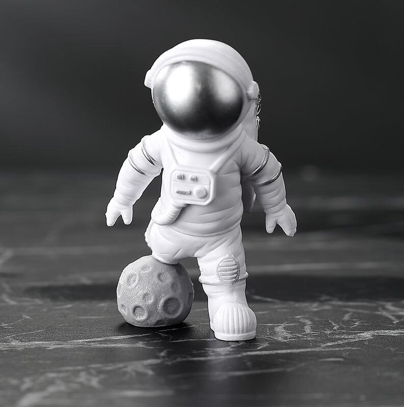 1pc Resin Astronaut Figure Statue Figurine