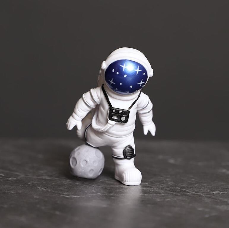 1pc Resin Astronaut Figure Statue Figurine