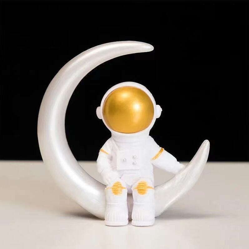 1pc Resin Astronaut Figure Statue Figurine